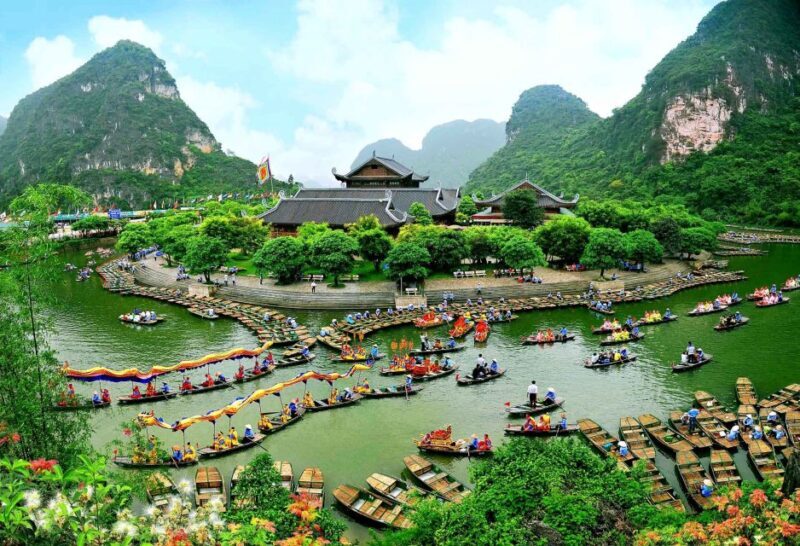 Hanoi: Full-Day Private Tam Coc Tour with Boat Ride & Lunch - A Detailed Look at the Tour Experience