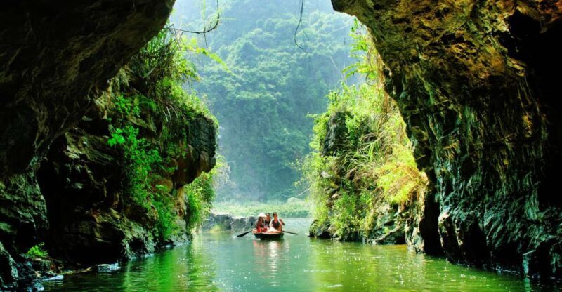 Hanoi: Full-Day Private Tam Coc Tour with Boat Ride & Lunch - Authentic Experiences and Traveler Feedback