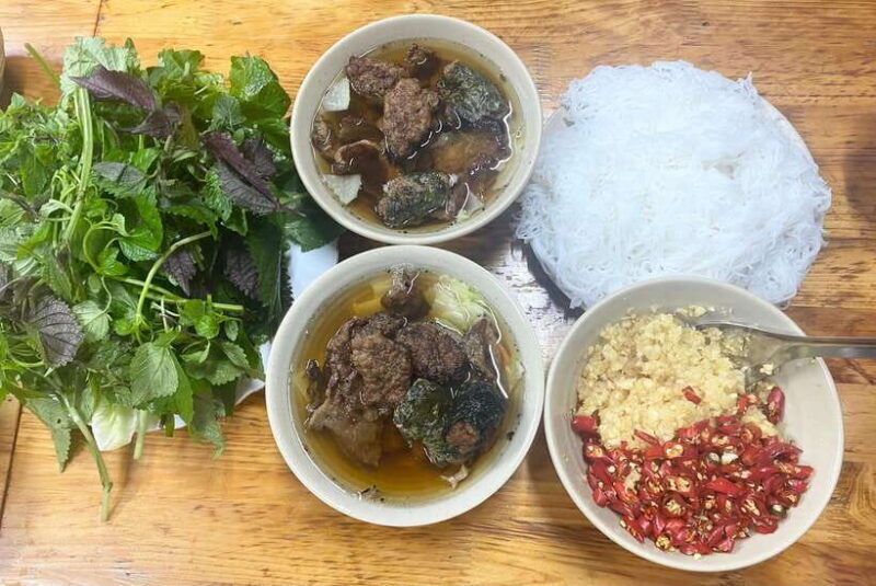 Hanoi: Guided Street Food Tour with Train Street Experience - Why Choose This Tour? A Deep Dive