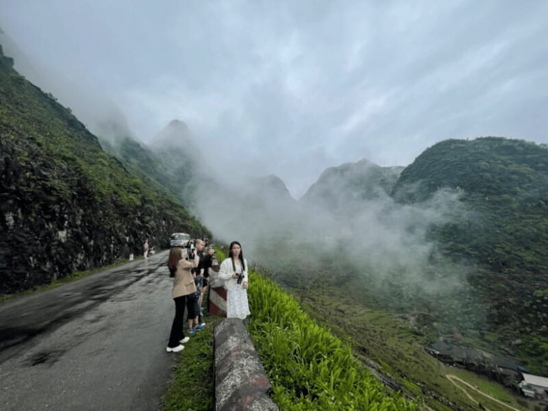 Hanoi: Ha Giang Loop Tour 3 Days 2 Nights with easy rider - The Itinerary: Navigating the Scenic and Cultural Highlights