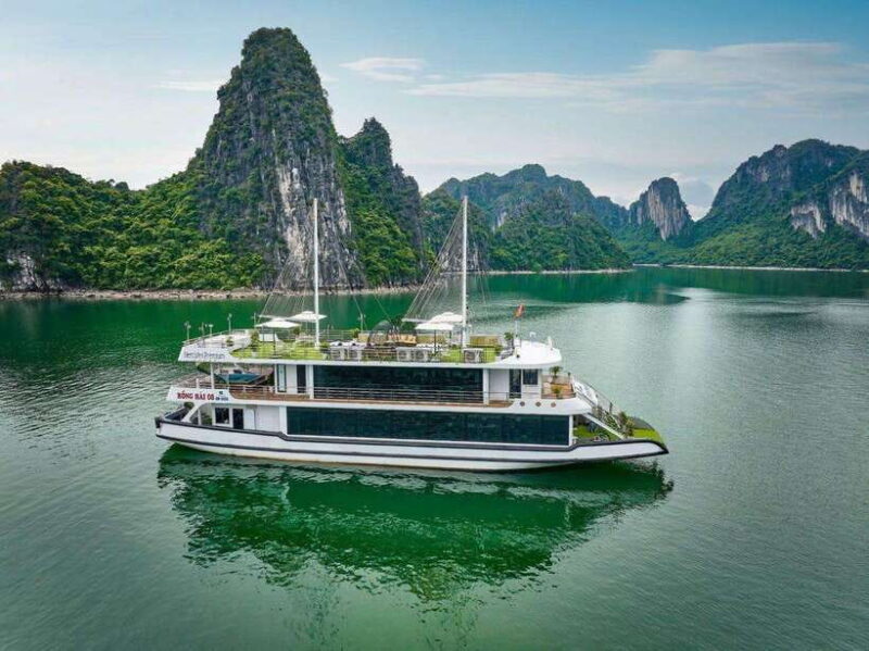 Hanoi: Ha Long Bay Day Trip - Luxury Cruise & Buffet Lunch - The Experience: What to Expect on This Day Trip