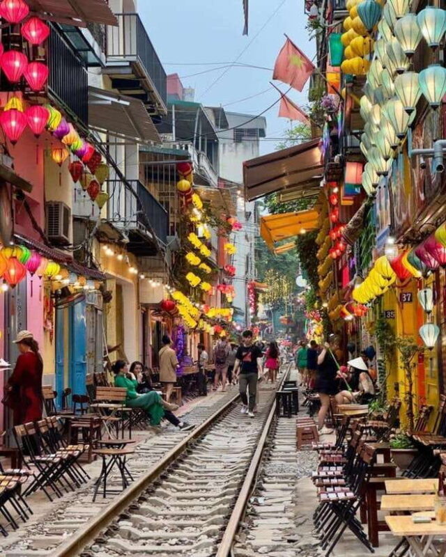 Hanoi: Half-day Private City Tour - The Experience and Atmosphere