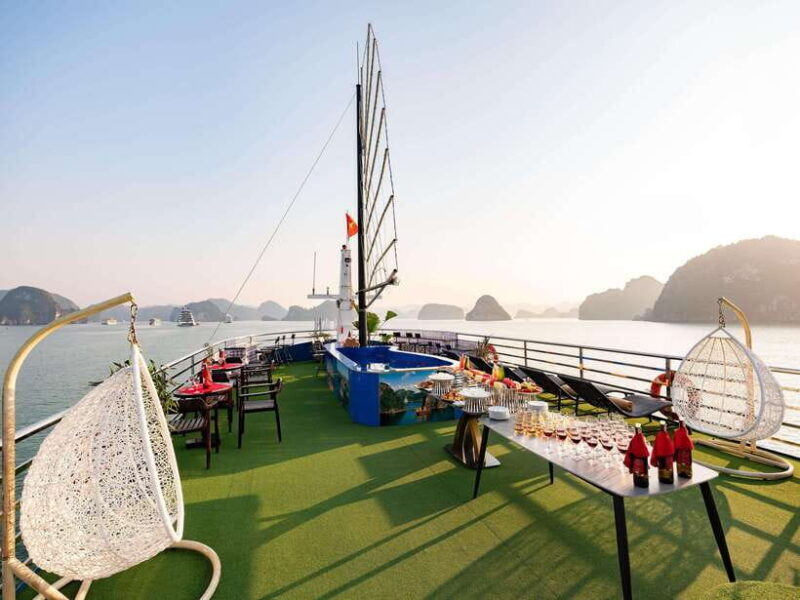Hanoi: Halong Bay Cruise, Amazing Cave, Titov Island & Kayak - Who Should Consider This Tour?