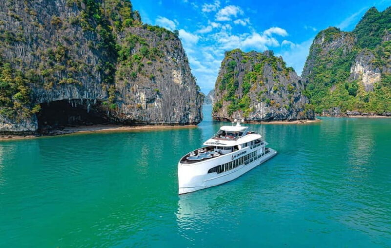 Hanoi : Halong Bay Luxury 5-Star Cruise with Jacuzzi & Lunch - Key Points