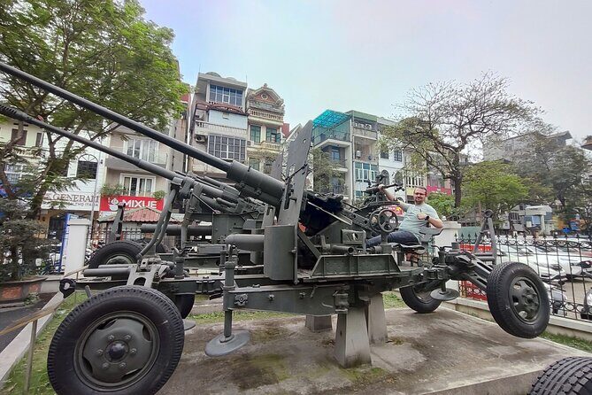 Hanoi Hoa Lo Prison and War museums Tour - The Sum Up