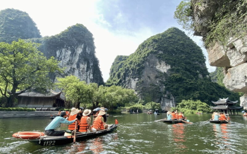 Hanoi: Hoa Lu and Trang An Day Tour with Lunch - The Practical Side: Logistics and Tips