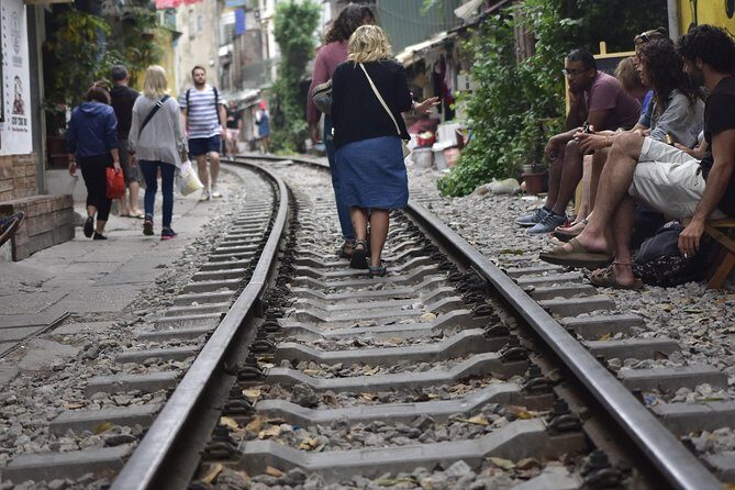 Hanoi is a fantastic train track. - Key Points