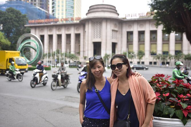 Hanoi is a fantastic train track. - Exploring Hanoi’s historic highlights