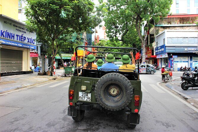 Hanoi Jeep Food Tours Led By Women - Stop 1: Old Quarter & Banh Cuon
