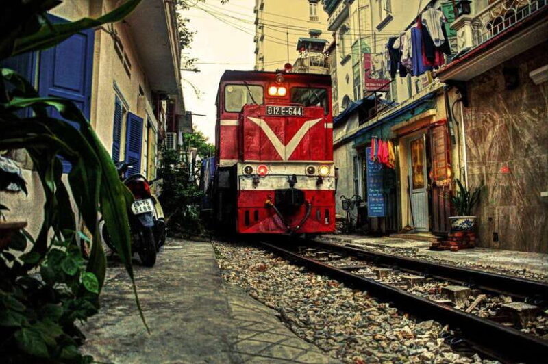 HANOI: MOTORBIKING TO TRAIN STREET AND TEMPLE OF LITERATURE - A Closer Look at the Tour Experience