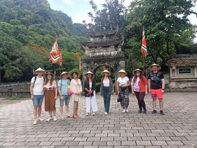 Hanoi/Ninh Binh: 1-Day Tam Coc/Trang An, Hoa Lu & Mua Caves - The Experience From a Traveler’s Perspective
