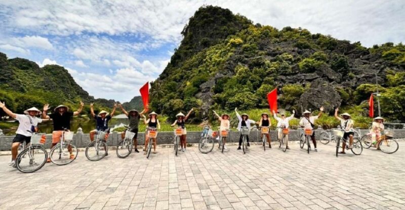 Hanoi: Ninh Binh, Hoa Lu, Tam Coc and Mua Cave Day Trip - An Introduction to the Day Trip Experience