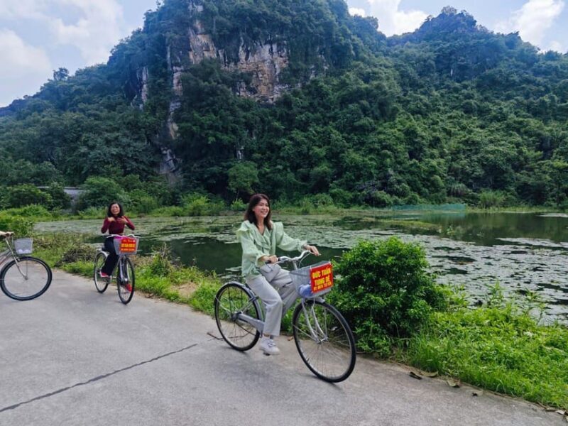Hanoi: Ninh Binh Tour Hoa Lu, Trang An & Mua Cave & Van Long - FAQs
