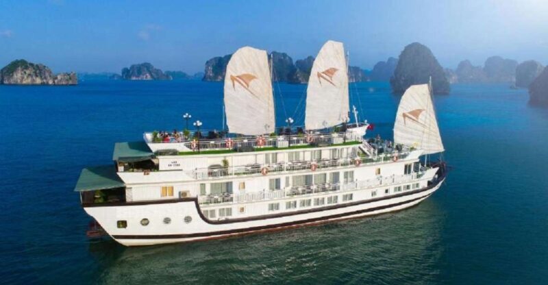 Hanoi/Ninh Binh:3 Day 2 Night Bai Tu Long Bay Luxury Junk - Key Points