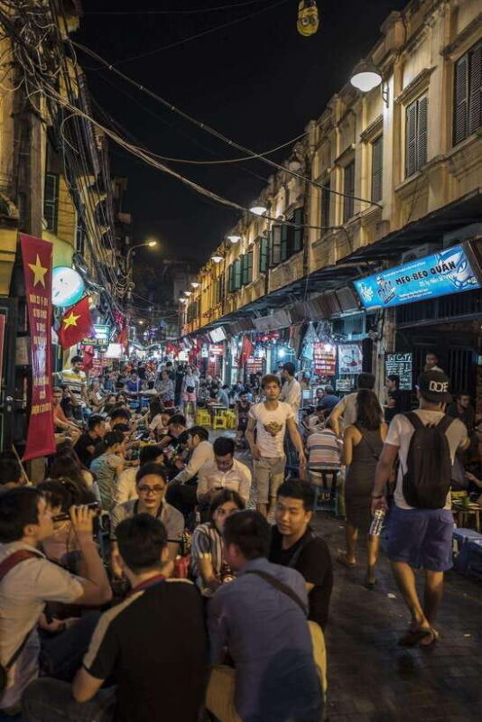 Hanoi Old Quarter Street Food Private Tour With Funny Guide - What to Expect from the Tour