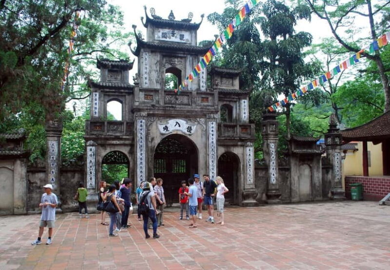 Hanoi: Perfume Pagoda Day Tour with Boat Ride & Cave Visit - Enjoying a Traditional Vietnamese Lunch
