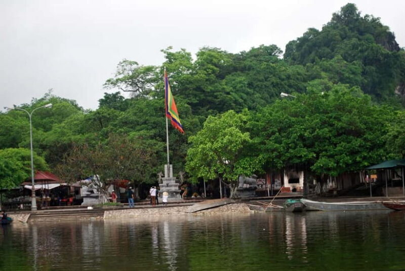 Hanoi: Perfume Pagoda Day Tour with Boat Ride & Cave Visit - Practical Tips for Your Day Out
