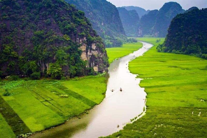 Hanoi: Private Ninh Binh Hoa Lu, Trang An/Tam Coc & Mua Cave - An Authentic Day in Ninh Binh