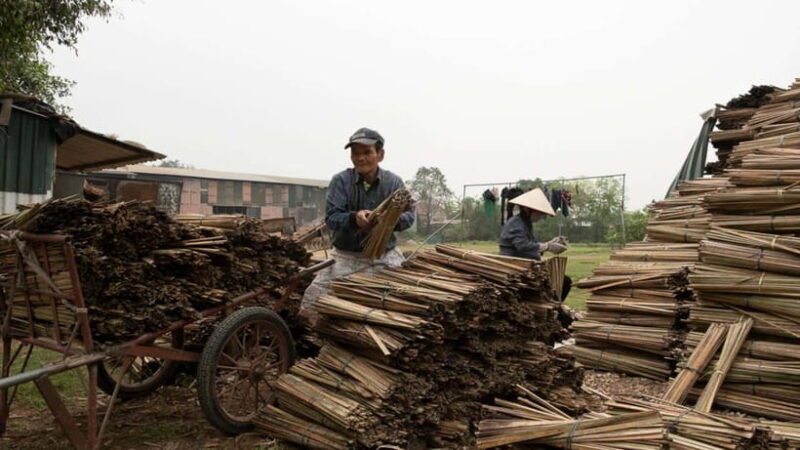 Hanoi: Quang Phu Cau Incense Village Photography Tour - What’s Included and What to Consider