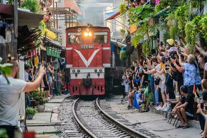 Hanoi Street Food Adventure: Train Street & Local Delights - Introduction: What to Expect from This Hanoi Tour