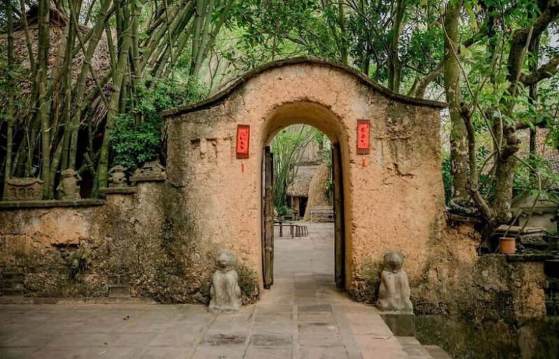 Hanoi: Viet Phu Thanh Chuong Guided Tour with Lunch & Pickup - Key Points