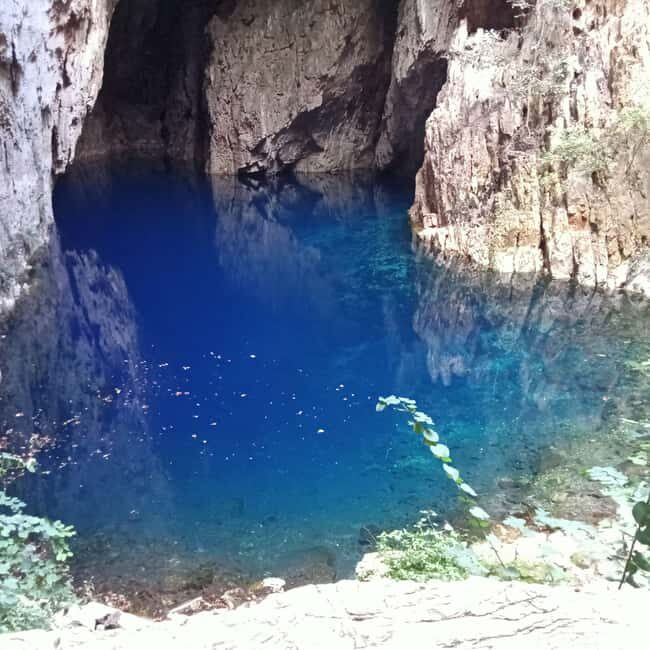 Harare: Chinhoyi Caves Day Trip with Lunch and Transfer - The Itinerary: What to Expect on Your Day Trip