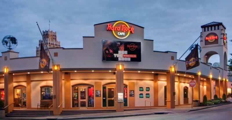 Hard Rock Cafe Meal: Niagara Falls, United States - Who Will Enjoy This Experience?