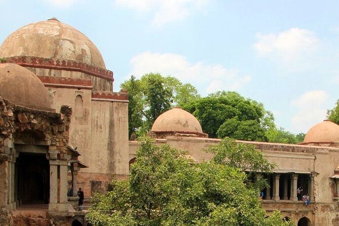 Hauz Khas Village - a Blend of Ancient and Modern Delhi - FAQs