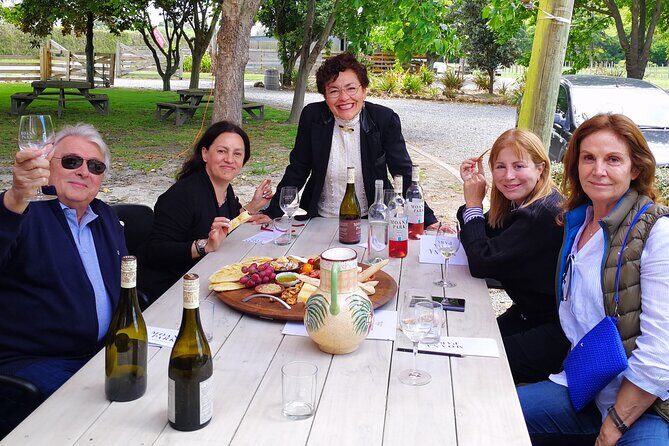 Hawkes Bay Wine Tour: Explore NZ's Great Wine Capital - The Gimblett Gravels and the Wines