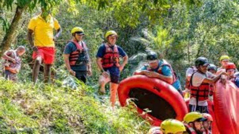 Hazyview : Tubing/Geckoing/Kloofing - The Experience: A Step-by-Step Breakdown