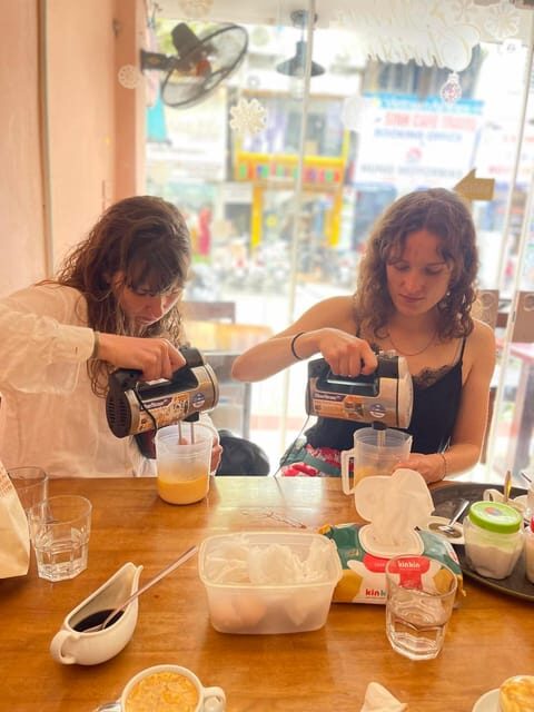 HCM: Egg Coffee Class with local Instructor & Snack - Engaging Introduction