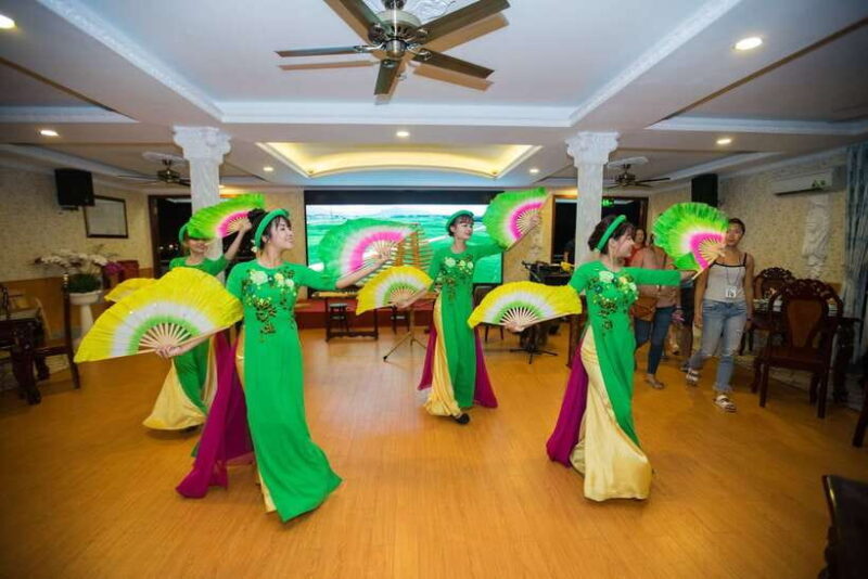 HCM: Saigon River Dinner Cruise - Key Points