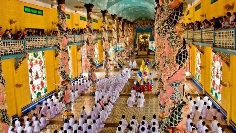 HCMC: Private Cao Dai Temple & Cu Chi Tunnels Full Day Tour - Discovering the Cao Dai Temple