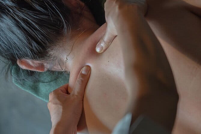 Head, Back and Shoulder Massage in Phnom Penh - Key Points