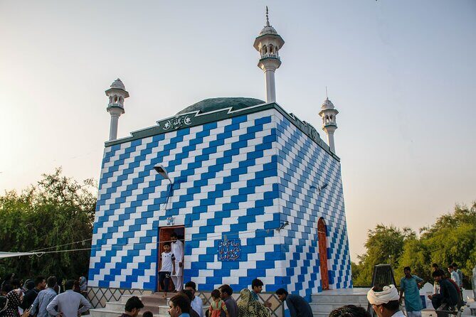 Heer Ranjha Tomb & Jhang City Pvt Guided & All-Incl. 1-day Tour - Key Points
