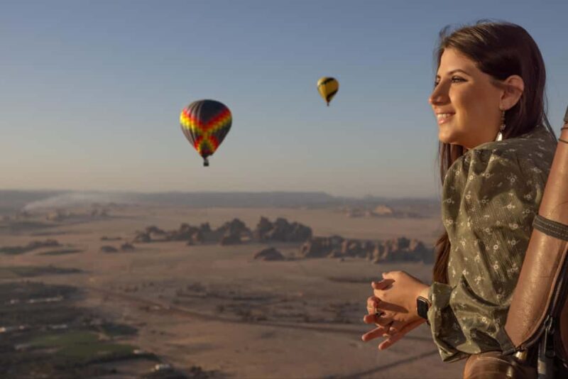 Hegra Al Ula: Sunrise Hot Air Balloon Flight - Key Points