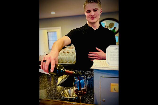 Helen N. Georgia Private Winery Tour, Dine and Shop from Atlanta - FAQs