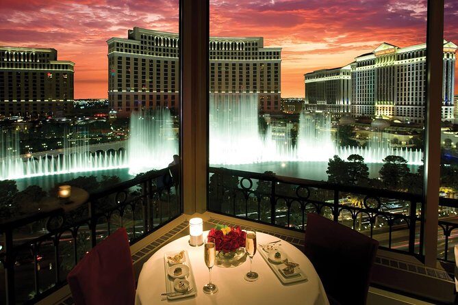 Helicopter Flight of the Las Vegas Strip with Eiffel Tower Dinner - The Experience: What Travelers Can Expect