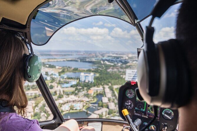 Helicopter Tour Above Orlando's Theme Parks - Exploring the Helicopter Tour Above Orlando’s Theme Parks