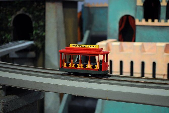 Hello Neighbor! The Mister Rogers Walking Tour! - The Sum Up: Who’s This Tour Best For?