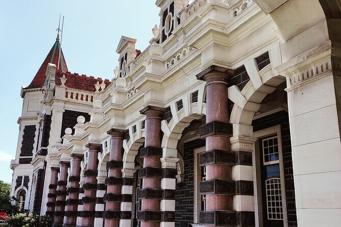 Heritage City and Larnach Castle Van tour with Historian Guide - Key Points