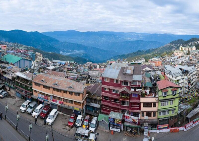 Heritage & Cultural Walk of Darjeeling (2 Hours Guided Tour) - Discovering Darjeeling: An In-Depth Look at the Heritage & Cultural Walk
