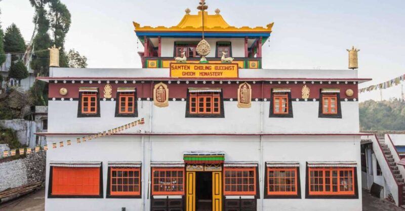 Heritage & Cultural Walk of Darjeeling (2 Hours Guided Tour) - Value and Practical Tips