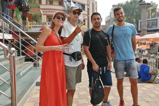 Heritage & Cultural Walk of Lucknow (2 Hours Guided Walking Tour) - The Value of a Local Guide