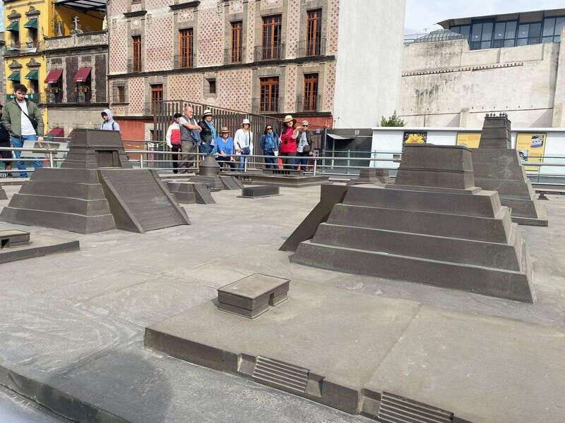 Heroines and Villains in the Foundation of New Spain - Who Will Appreciate This Tour?
