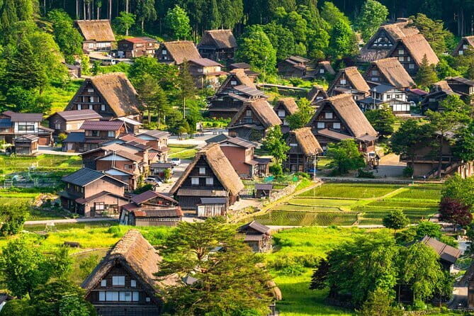 Hida Takayama Shirakawa-go Gassho Village Day Trip in Nagoya - Key Points
