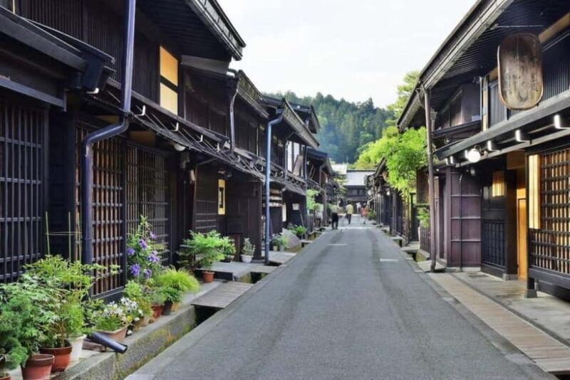 Hida Takayama, Shirakawa-go+Observatory|Day Trip from Nagoya - The Observatory and Scenic Views