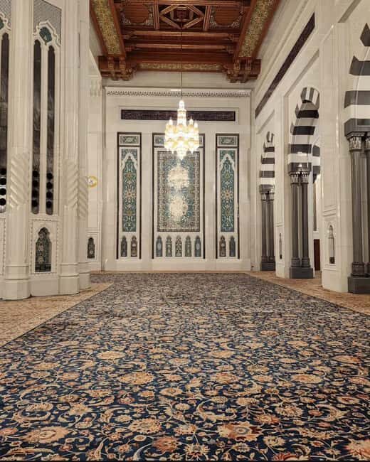 Hidden Gems and Iconic Landmarks of Muscat - Key Points