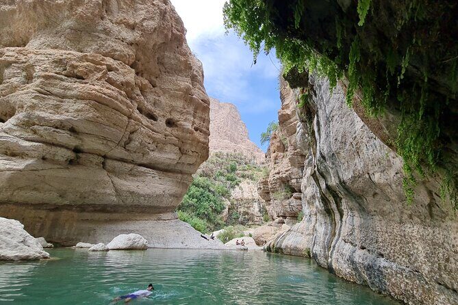 Hidden Gems of Oman: Sinkhole, Fins Beach & Wadi Tiwi Adventure - FAQ