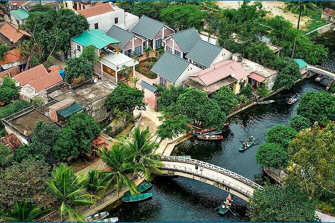 Hidden Ninh Binh Luxury Full Day Group Tour (Tam Coc - Hoa Lu) - Visiting a Local Family’s Home